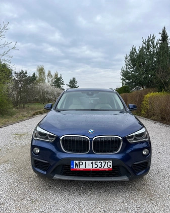 BMW X1 cena 68900 przebieg: 148900, rok produkcji 2016 z Krośniewice małe 277